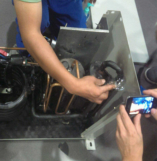 比如维修空调制冷效果差